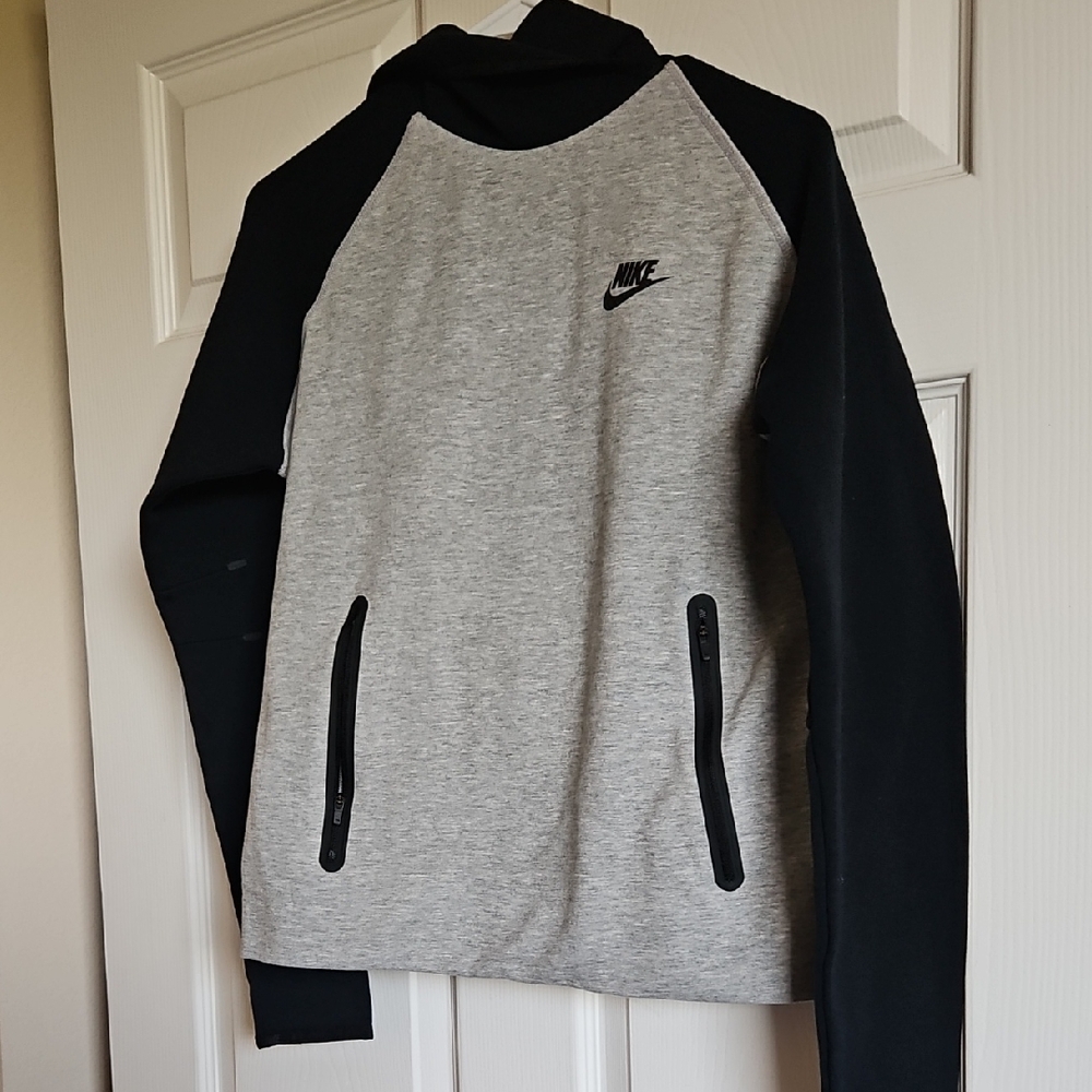 Nike Gray and Black Casual Knit Sweater Womens